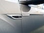 Volkswagen T-Roc 1.5 TSI 150Pk R-Line Business | IQ Light | 19'' | Camera | Prijs Rijklaar!!