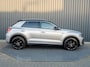 Volkswagen T-Roc 1.5 TSI 150Pk R-Line Business | IQ Light | 19'' | Camera | Prijs Rijklaar!!