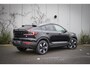 Volvo EC40 Single Motor 69kWh Plus | Adaptieve Cruise Control | Panoramadak | Parkeercamera | Stoel + stuurverwarming | Trekhaak | Extra getint glas