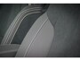 Volvo EC40 Single Motor 69kWh Plus | Adaptieve Cruise Control | Panoramadak | Parkeercamera | Stoel + stuurverwarming | Trekhaak | Extra getint glas