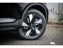 Volvo EC40 Single Motor 69kWh Plus | Adaptieve Cruise Control | Panoramadak | Parkeercamera | Stoel + stuurverwarming | Trekhaak | Extra getint glas