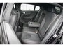 Volvo EC40 Single Motor 69kWh Plus | Adaptieve Cruise Control | Panoramadak | Parkeercamera | Stoel + stuurverwarming | Trekhaak | Extra getint glas