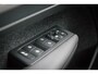 Volvo EC40 Extended Range Plus | 21 Inch lichtmetalen velgen | In kleur gespoten exterieurdelen | Adaptieve Cruise Control | Parkeercamera | Extra getint glas | Stoel + Stuurverwarming