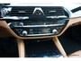 BMW 5-Serie 520i LUXE | Azuritschwarz | NL DEALERAUTO! | Apple Carplay