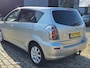 Toyota Verso 1.6 VVT-i Dynamic volledig dealer onderhouden airco cruis control parkeer sensor trekhaak