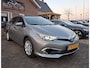 Toyota Auris Touring Sports 1.8 Hybrid Executive. in nieuwstaat. NL Navi,stoelver, camera, leder, cruise, pdc, virtual cockpit etc