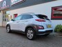 Hyundai Kona Electric EV 64KWH/ 204pk 2WD Aut Fashion/ SOH 100% + Nieuwe elektromotor/ Warmtepomp/ Keyless/ Camera achter/ DAB/ Apple Carplay/ 1 eigenaar/ Origineel NL/ NAP