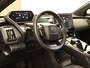Toyota bZ4X Dynamic 71 kWh 100% ELEKTRISCH 3 fase laden - PANORAMA DAK - NAVIGATIE - ORIGINEEL NEDERLANDSE AUTO - 360 CAMERA - TWO TONE LAK - NAVIGATIE FULL MAP - STOELVERWAMING - APPLE CARPLAY/ANDROID AUTO -