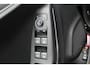 Ford Puma 1.0-125pk EcoBoost Hybrid ST-Line. April 2024 ! Slechts 8.400km ! Autm. airco, navigatie, telefoonvoorb., camera, pdc v+a, parkeerassistent, LED verl., metallic lak, LM wielen, stoel-, stuur- en voorraamverw., lane- en sideassist, adapt. cruise cntrl etc