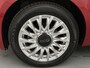Fiat 500 Hybrid Dolcevita 69 pk | Navigatie via Apple Carplay/Android Auto | Panoramadak | Xenon Koplampen | Lederen Stuurwiel | Mistlampen Voor | DAB Ontvanger | Start/Stop Systeem | Climate Control | Cruise Control | 16" Lichtmetalen Velgen |