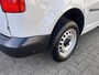 Volkswagen Caddy 2.0 TDI 110pk 4Motion Airco Cruise controle 4x4 Trekhaak 1500kg trekgewicht Schuifdeur Zij ruit 2-Peroons Telefoon verbinding Werkverlichting 1e eigenaar Euro 5 Laderkastinrichting .