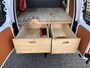 Volkswagen Caddy 2.0 TDI 110pk 4Motion Airco Cruise controle 4x4 Trekhaak 1500kg trekgewicht Schuifdeur Zij ruit 2-Peroons Telefoon verbinding Werkverlichting 1e eigenaar Euro 5 Laderkastinrichting .