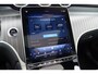 Mercedes-Benz GLC 300e 4MATIC Premium+ AMG Line Aut9 | Luchtvering | Achterasbesturing | Distronic+ | Burmester | Trekhaak | HUD | Verwarmd Stuurwiel | Digital Light | Keyless Go |