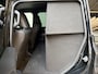 Toyota Land Cruiser 2.8 D-4D Standard Roof Window Van Navigator