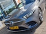 Mercedes-Benz A-klasse 180 136pk Automaat Business Solution AMG | Origineel NL | Navi | Apple Carplay+Android Auto | Clima | Cruise | Led Koplampen | Pdc V+A+Assist+Camera | Stoelverwarming | 18''lm