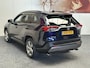 Toyota RAV4 2.0 VVT-iE Dynamic NAVIGATIE CRUISE CONTROL CLIMATE CONTROL BLUETOOTH TELEFOON APPLE CARPLAY/ANDROID RIJSTROOKSENSOREN DODEHOEKSENSOREN ACHTERUITRIJCAMERA ZEER MOOI !! 3010