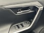 Toyota RAV4 2.0 VVT-iE Dynamic NAVIGATIE CRUISE CONTROL CLIMATE CONTROL BLUETOOTH TELEFOON APPLE CARPLAY/ANDROID RIJSTROOKSENSOREN DODEHOEKSENSOREN ACHTERUITRIJCAMERA ZEER MOOI !! 3010