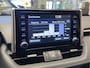 Toyota RAV4 2.0 VVT-iE Dynamic NAVIGATIE CRUISE CONTROL CLIMATE CONTROL BLUETOOTH TELEFOON APPLE CARPLAY/ANDROID RIJSTROOKSENSOREN DODEHOEKSENSOREN ACHTERUITRIJCAMERA ZEER MOOI !! 3010