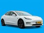 Tesla Model 3 Standard RWD Plus 60 kWh | Zwart Leder | Panoramadak | Autopilot | Trekhaak