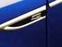 Volkswagen T-Roc 1.5 TSI R-Line 150 pk Automaat (DSG) | Verlengde garantie | Navigatie via App | Panoramadak | Parkeersensoren (Park assist) | Achteruitrijcamera | Black style pakket |