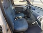 Renault Kangoo 1.4 RT uitvoering rolstoel auto met elektrische laad vloer !!!