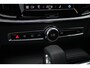 Volvo V90 T6 AWD Plus Dark Long Range | Luchtvering | Harman/Kardon | 360° Camera | Panoramadak | Memory-Seats | BLIS | Trekhaak | DAB Long Range | Luchtvering | Harman/Kardon | 360° Camera | Panoramadak | Memory-Seats | BLIS | Trekhaak | DAB