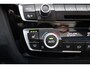 BMW 3-Serie Touring 318i M Sport Corporate Lease CAMERA LEER+STOELVERWARMING DAB NAVI LED ZWARTE-HEMEL PANO/OPEN-DAK 19"LMV ELEK.LAADKLEP CRUISE NAP ENZ.