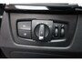 BMW 3-Serie Touring 318i M Sport Corporate Lease CAMERA LEER+STOELVERWARMING DAB NAVI LED ZWARTE-HEMEL PANO/OPEN-DAK 19"LMV ELEK.LAADKLEP CRUISE NAP ENZ.