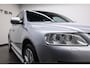 Volkswagen Touareg 6.0 W12 Executive Btw auto, Fiscale waarde € 8.000,- (€ 22.272.73 Ex B.T.W) DEALER AUTO Dealer auto