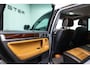 Volkswagen Touareg 6.0 W12 Executive Btw auto, Fiscale waarde € 8.000,- (€ 22.272.73 Ex B.T.W) DEALER AUTO Dealer auto