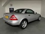 Mercedes-Benz SLK 200 Zeer netjes, dak werkt niet !!! Voor de doe het zelver.