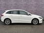 Mercedes-Benz B-klasse 250 Premium Progressive | Panoramadak | Widescreen | Achteruitrijcamera | Stoelverwarming | Trekhaak | Cruise Control | LED Koplampen | Navigatie |