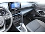 Toyota Yaris Cross 1.5 Hybrid Dynamic | Achteruitrijcamera | Parkeersensoren V+A | Keyless entry/start | Stoelverwarming | Cruise controle | Navigatie | Lane assist | Apple CarPlay/Android Auto | Zwarte hemelbekleding | Climate controle | 17 Inch LMV |