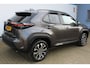 Toyota Yaris Cross 1.5 Hybrid Dynamic | Achteruitrijcamera | Parkeersensoren V+A | Keyless entry/start | Stoelverwarming | Cruise controle | Navigatie | Lane assist | Apple CarPlay/Android Auto | Zwarte hemelbekleding | Climate controle | 17 Inch LMV |