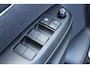 Toyota Yaris Cross 1.5 Hybrid Dynamic | Achteruitrijcamera | Parkeersensoren V+A | Keyless entry/start | Stoelverwarming | Cruise controle | Navigatie | Lane assist | Apple CarPlay/Android Auto | Zwarte hemelbekleding | Climate controle | 17 Inch LMV |