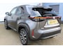Toyota Yaris Cross 1.5 Hybrid Dynamic | Achteruitrijcamera | Parkeersensoren V+A | Keyless entry/start | Stoelverwarming | Cruise controle | Navigatie | Lane assist | Apple CarPlay/Android Auto | Zwarte hemelbekleding | Climate controle | 17 Inch LMV |