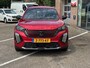 Peugeot 2008 ALLURE 1.2 PT-100pk Navigatie | Apple Carplay & Android Auto | Cruise & Climate control | Achteruitrijcamera | Parkeersensoren voor&achter | BT
