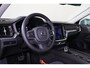 Volvo V60 B3 Essential Edition - IntelliSafe Assist & Surround - Parkeercamera achter - Verwarmde voorstoelen, stuur & achterbank - Parkeersensoren voor & achter - Draadloze tel. lader - High Performance audio - Elektr. inklapbare trekhaak - 18' LMV
