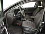 Kia Ceed Sportswagon 1.5 T-GDi DynamicPlusLine | Company Car | Afneembare Trekhaak | Stoelverwarming | Stuurverwarming | 17 Inch Lichtmetalen velgen | Leverbaar per 01-06-2025 |