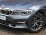 BMW 3-Serie 320i Luxury Line - High Executive - Sportstoelen - Stoelverwarming
