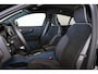 Volvo C40 Recharge Twin Ultimate 78 kWh - Panoramadak - IntelliSafe Assist & Surround - 360º Camera - Verwarmde voorstoelen & stuur - Parkeersensoren voor & achter - Elektr. bedienb. voorstoelen met geheugen links - Draadloze tel. lader - Warmtepomp - Extra getint glas - Elektr. inklapbare trekhaak - 20' LMV