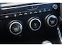 Jaguar E-Pace 2.0 P200 AWD S 200pk Panoramadak/Stoelverwarming/Camera