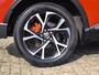 Toyota C-HR 1.8 Hybrid Dynamic (98 PK) 1e-Eig. & Dealer-Onderh. BOVAG-Garantie. NL-Auto. Half-Leer, Trekhaak, Navigatie/Apple-Carplay/Android-Auto, Adaptive-Cruisecontrol, Keyless-Entry/Start, Parkeersensoren-V+A, Achteruitrijcamera, DAB, Licht-Zicht-Pakket, Lm-Velgen-18Inch, Privacy-Glas