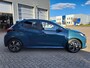 Toyota Yaris 1.5 HYBRID 115 DYNAMIC APPLE/ANDROID LED CAMERA NAVI STUUR- & STOELVERW. 16"LM-VELGEN P-SENSOREN