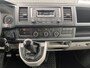 Volkswagen Transporter 2.0 TDI L2H1 DC Airco Cruise controle Trekhaak 2200kg trekgewicht Telefoonverbinding Kastinrichting Omvormer 5-Persoons Werkverlichting Euro 6