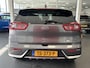 Kia Niro 1.6 GDi Hybrid Edition Schuif-/kanteldak, navigatie, Apple CarPlay/Android Auto, stoel- & stuurverwraming, achteruitrij camera, parkeersensoren, adaptieve cruise control,