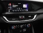 Alfa Romeo Stelvio 2.0 T GME AWD 280pk Sprint | Leer | Elektrische Stoelen | Stoel + Stuur verwarming | Parkeersensoren voor + achter | Camera |