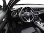 Alfa Romeo Stelvio 2.0 T GME AWD 280pk Sprint | Leer | Elektrische Stoelen | Stoel + Stuur verwarming | Parkeersensoren voor + achter | Camera |