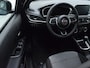 Fiat Tipo Cross 1.0 Cross | Navigatiesysteem | Bluetooth | Automatische Airco | Adaptive Cruise controle | Verwarmbare voorstoelen | Parkeersensoren voor + achter |