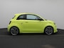 Abarth 500e Abarth Scorpionissima 42 kWh | Navigatie | Climate Controle | Cruise Controle | Camera | Parkeersensoren | Panoramadak | LMV 18" |